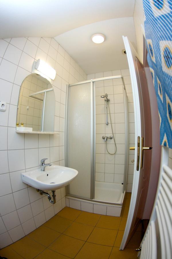 Gilde Panzio Bed & Breakfast Pilisvorosvar Luaran gambar
